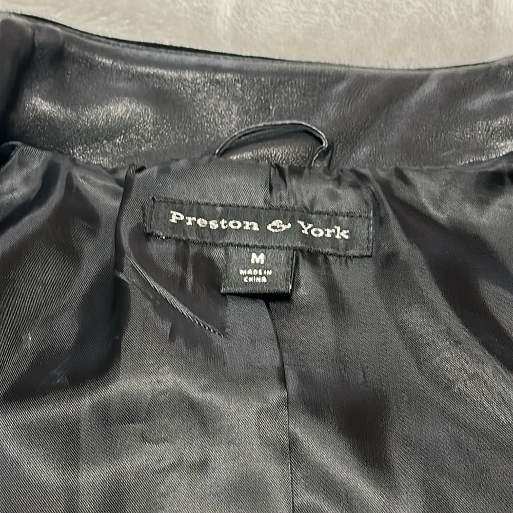 Preston & York Elegant Black Leather Coat, Women’s Size Medium - Picture 3 of 12